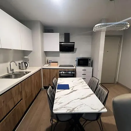 דירה Stylish One-bedroom Haven *